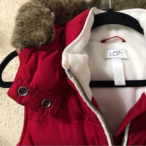 Ann Taylor Loft down puffer vest removable hood - Picture 4 of 12